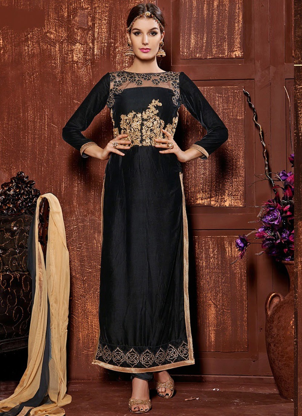 Fabulose Black Velvet Churidar Salwar Kameez
