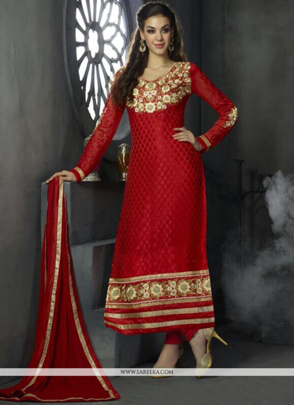 Fabulose Red Zari Work Churidar Suit