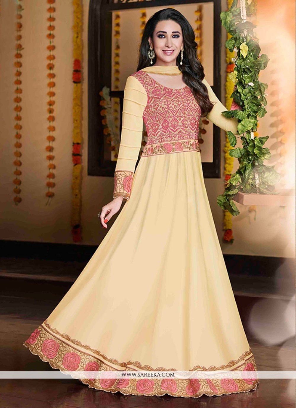 karishma kapoor anarkali