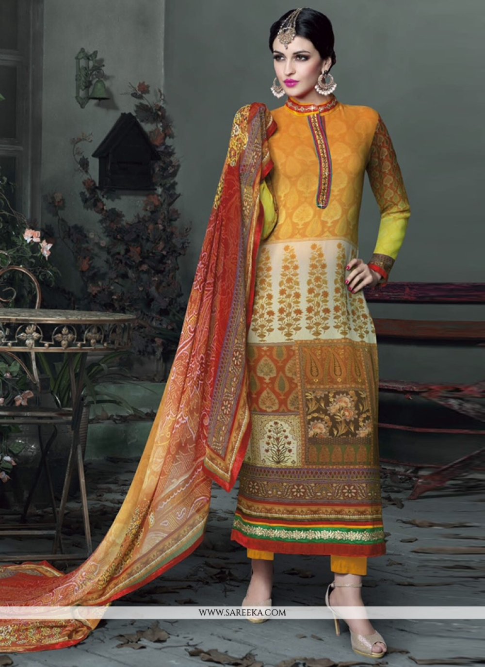 Luxurious Multicolor Printed Salwar Suit