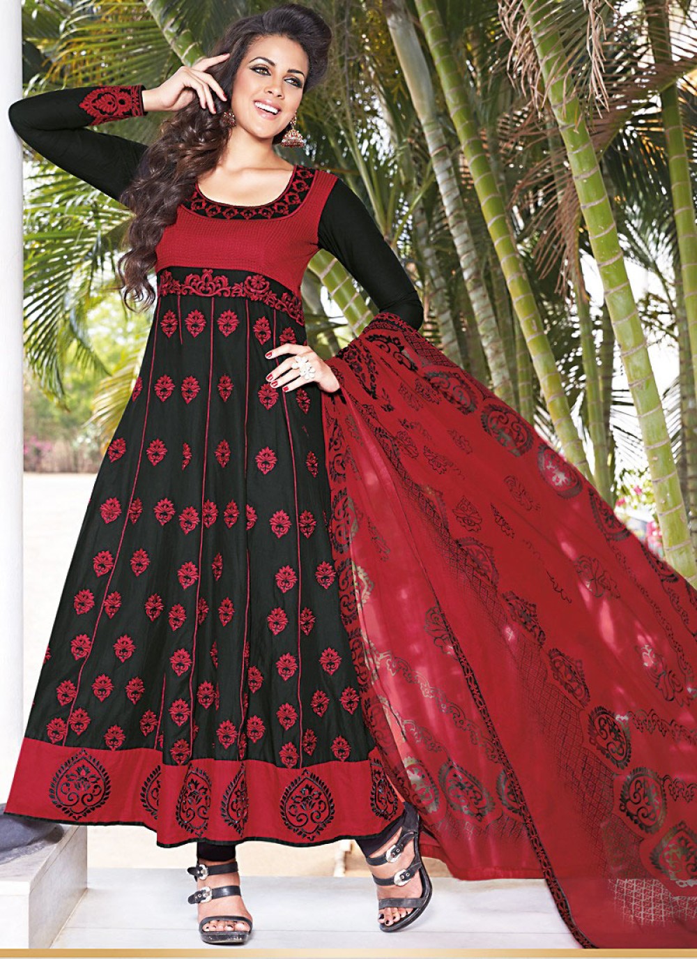 Premium Embroidered Black Salwar Kameez with Dupatta Salwar Suit | Black  salwar kameez, Black luxury, Suit fabric