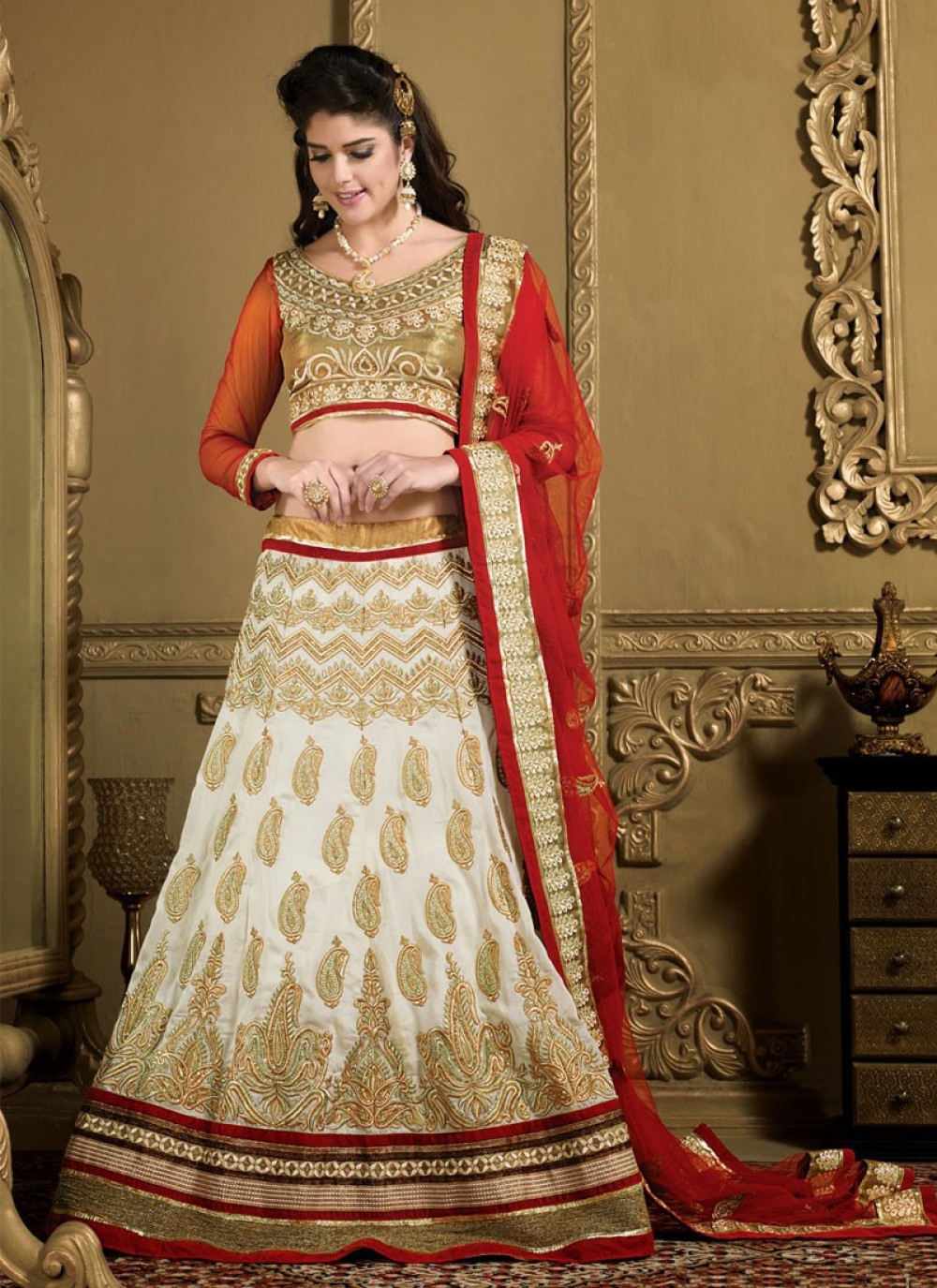 Pin by Pinner on Dresses | Lehenga, Indian fashion, Indian lehenga choli  design