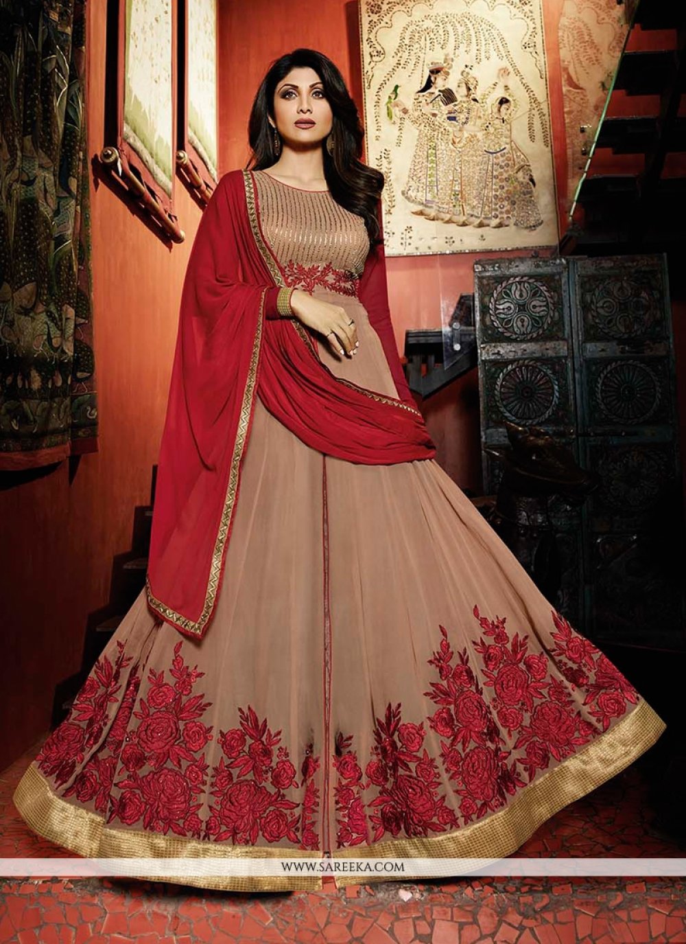 Pregnant Shilpa Shetty in Red Salwar - Indian Dresses