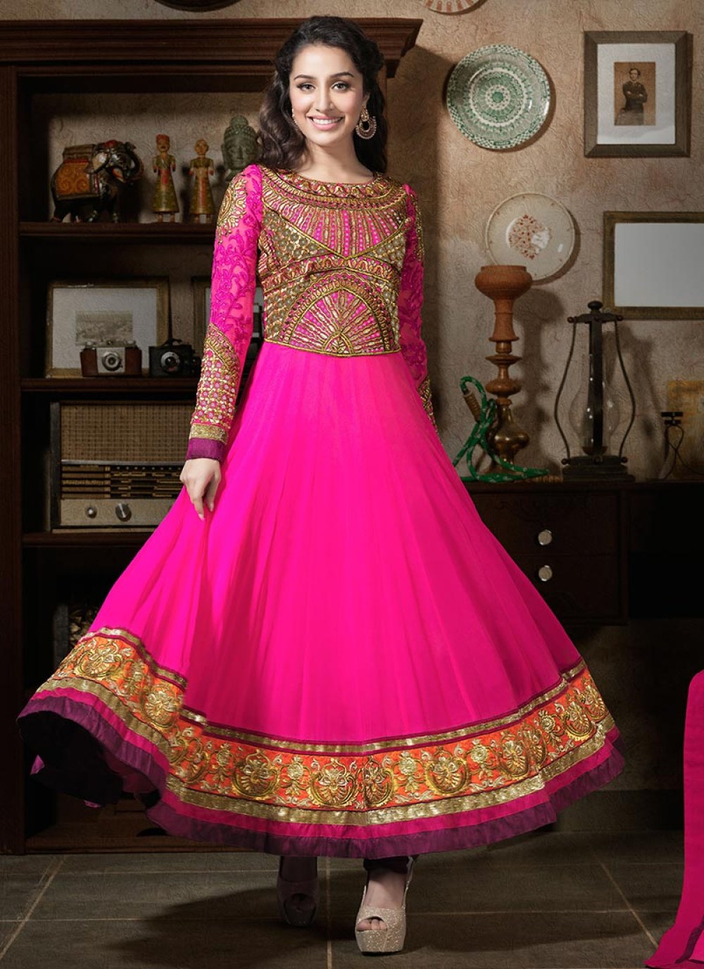 Shraddha Kapoor Pink Embroidery Anarkali Suit