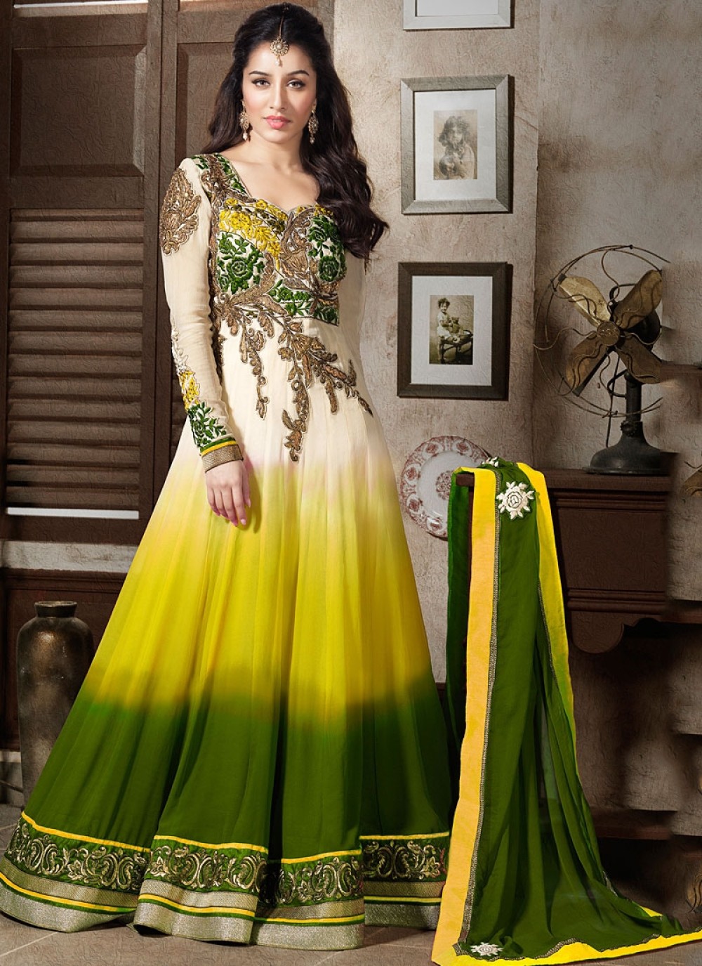 Shraddha Kapoor Yellow And Green Shaded Salwar Suit