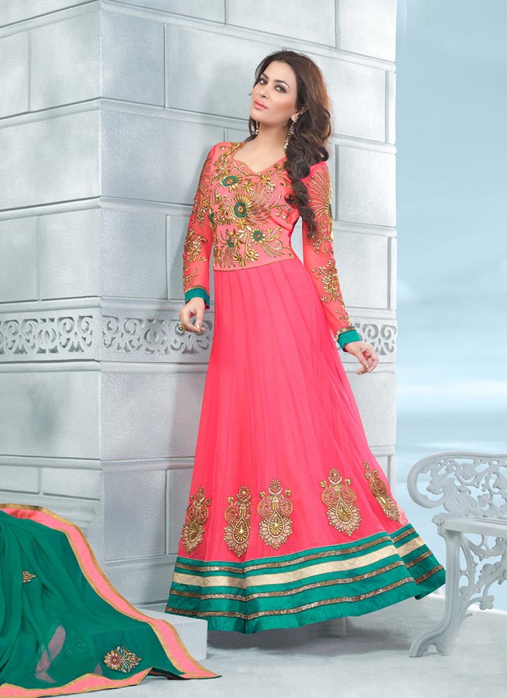 Upscale Pink Patch Border Work Stylish Suit