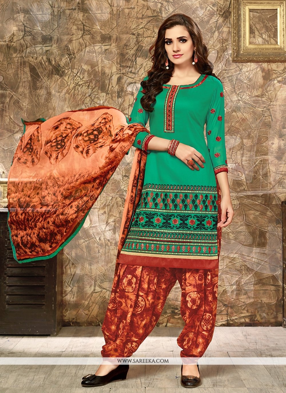 Sareeka hotsell punjabi suits