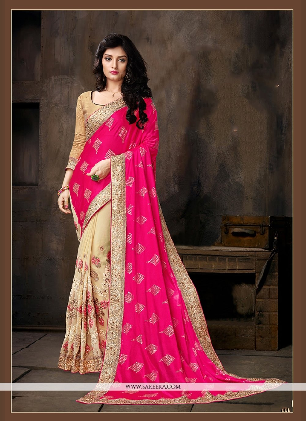 Buy HALFSAREE STUDIO Pink Zari work Lehenga with Banarasi Dupatta Online at  Best Prices in India - JioMart.