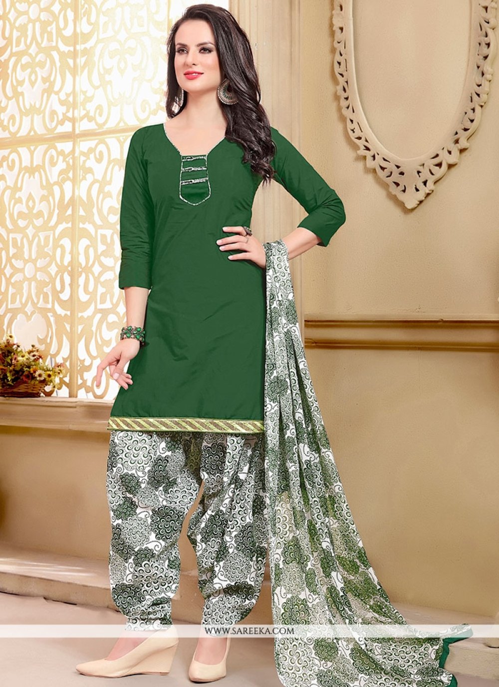 Buy Cotton Green Punjabi Suit Online Indian Ethnic Wear - Main Image