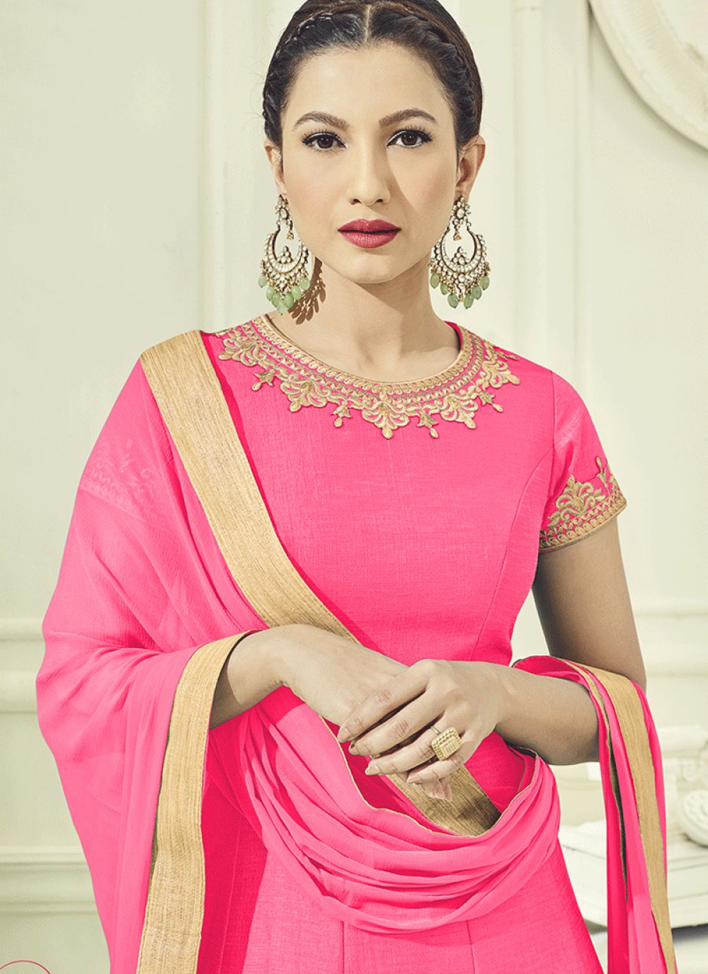 gauhar khan punjabi suit