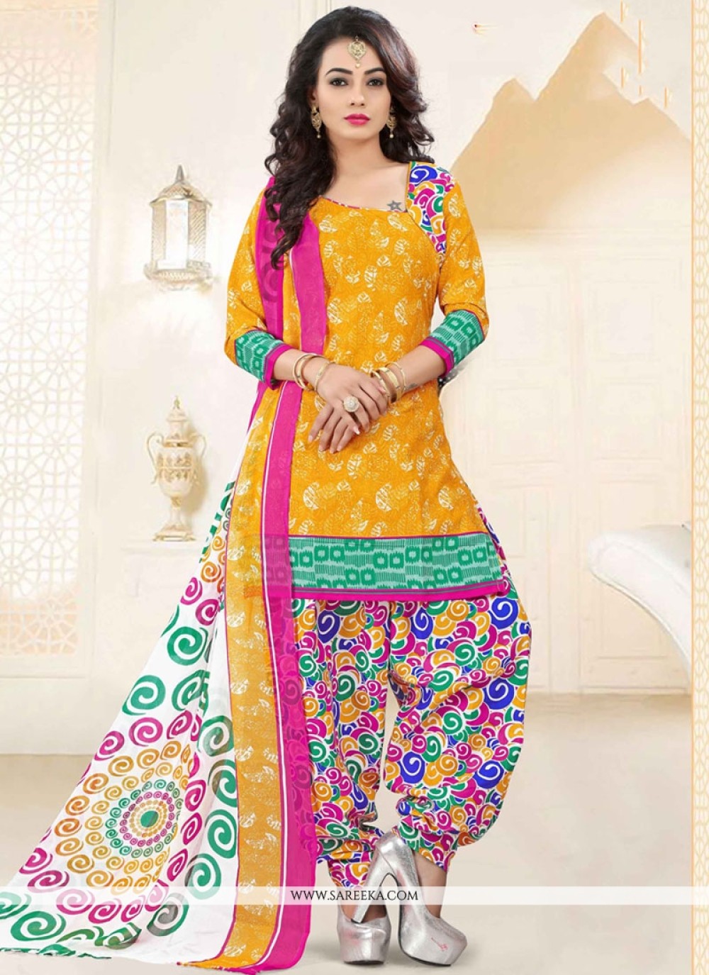 Sareeka punjabi clearance suits