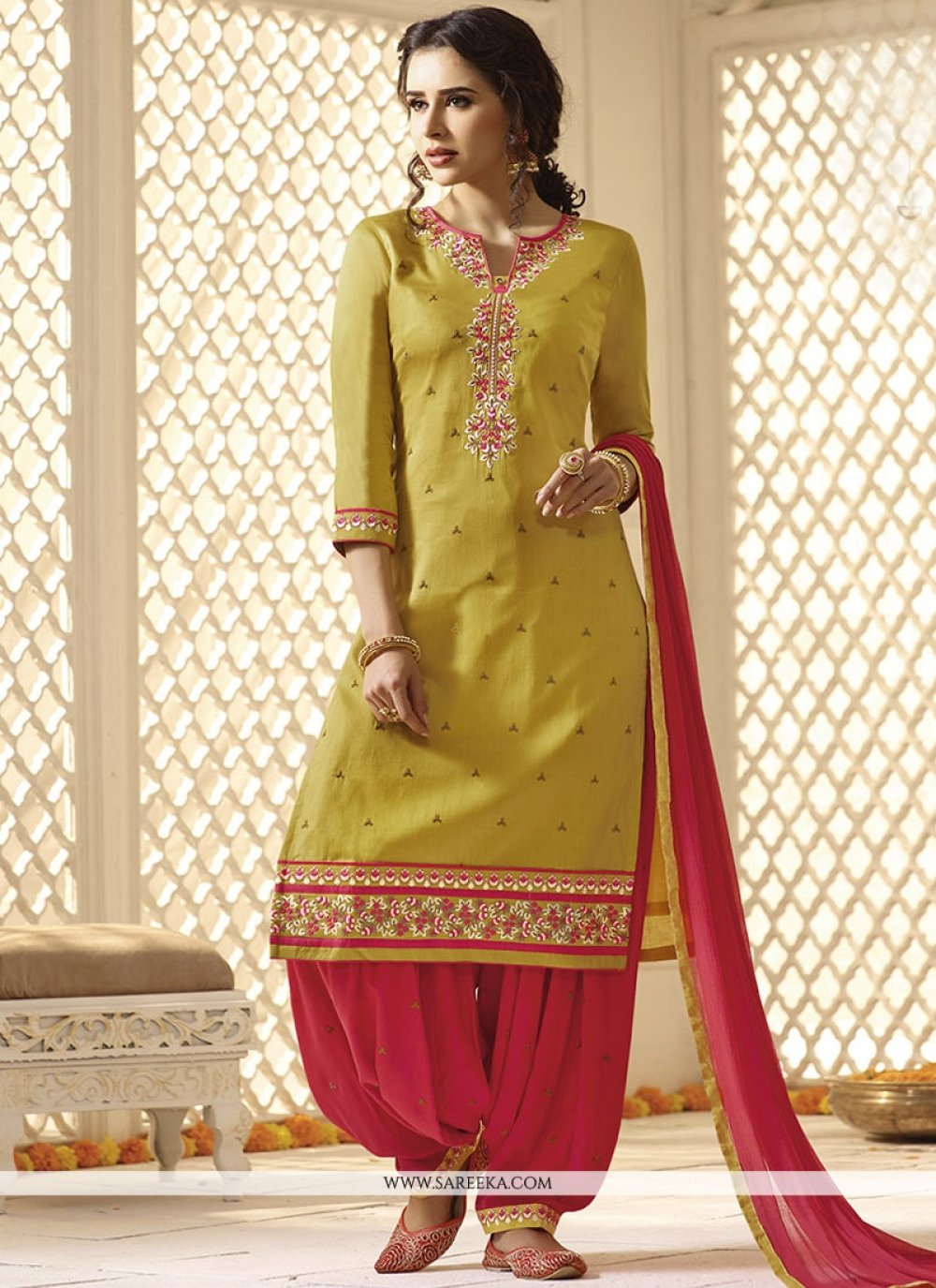 Buy Yellow Punjabi Suit Online -