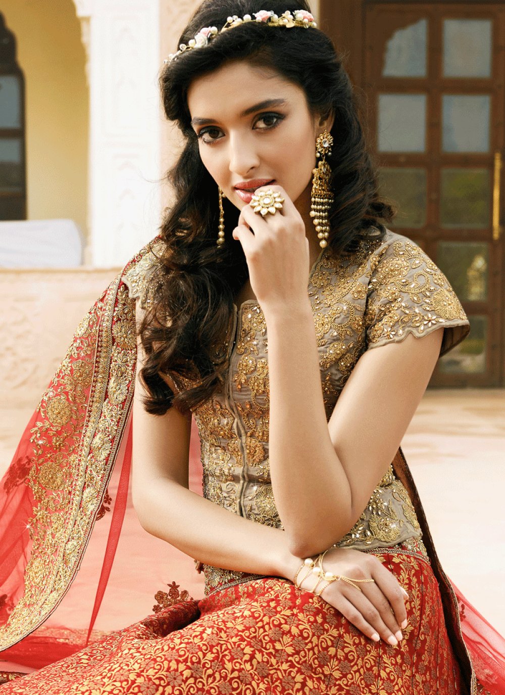 Soha Ali Khan looks dreamy in a floral bridal lehenga by designer Pallavi  Goyal | Fashion News - The Indian Express