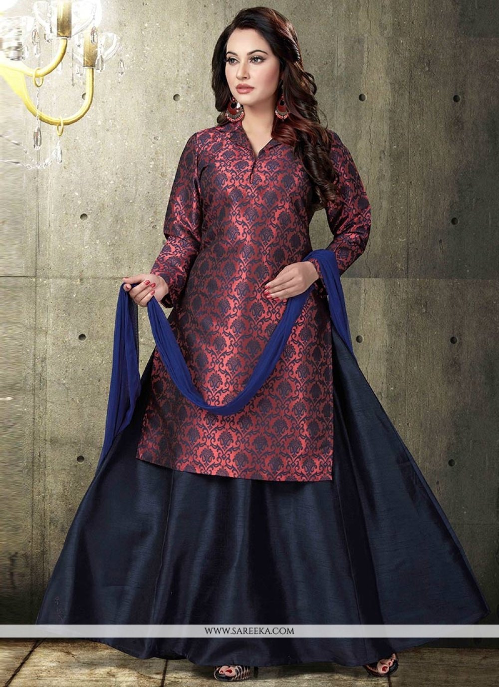 10 Indo-Western Fashion Trends You Should Definitely Try This Diwali |  Velvet dress designs, Indian fashion dresses, Stylish dresses
