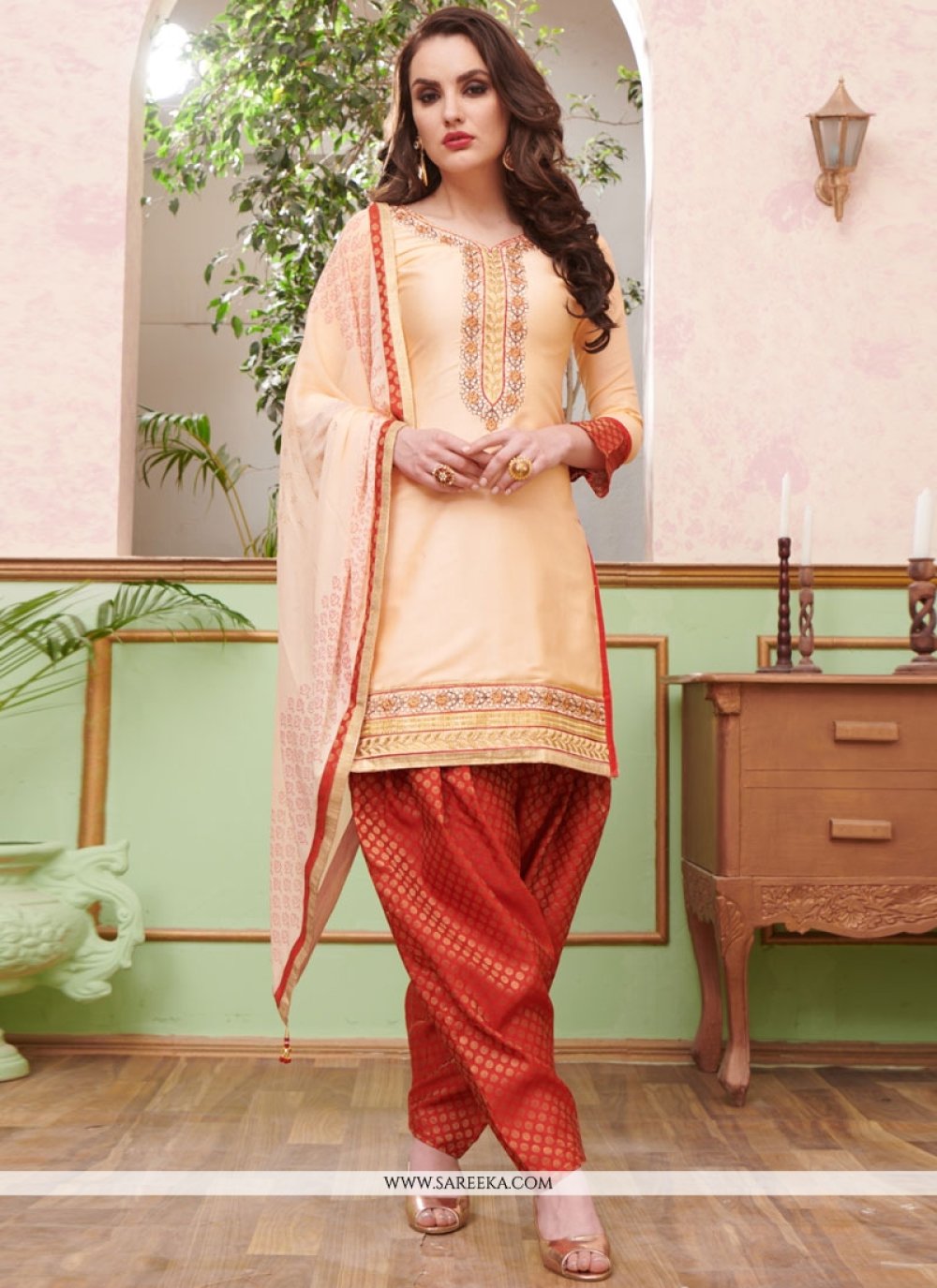 simple thread work punjabi suits