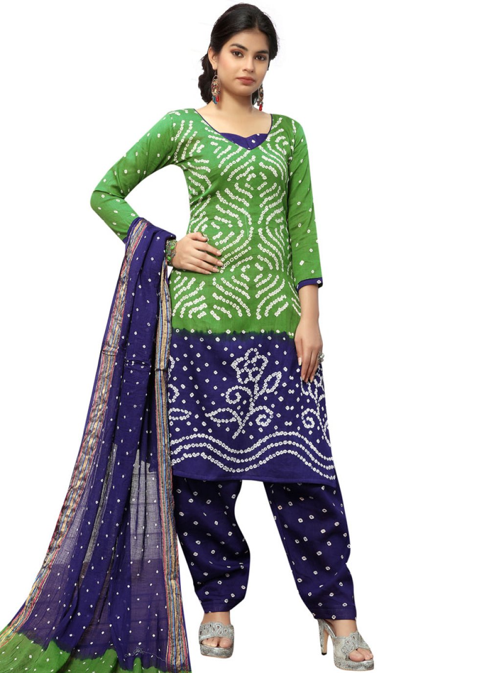 Shop Green Salwar Kameez Online 84135