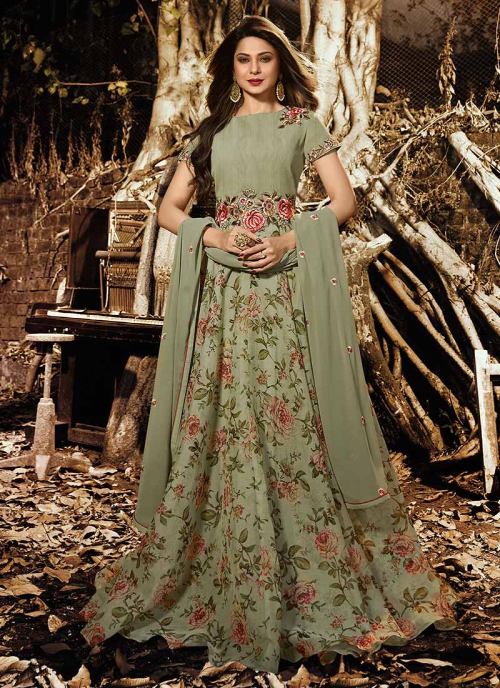 Pin by mili singh on Jennifer winget | Evening dresses, Long sleeve dress,  Clothes for women