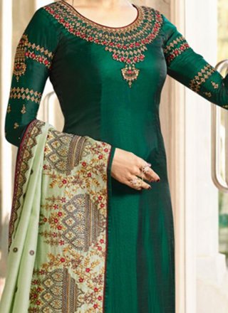  Prachi Desai Resham Work Green Designer Straight Suit