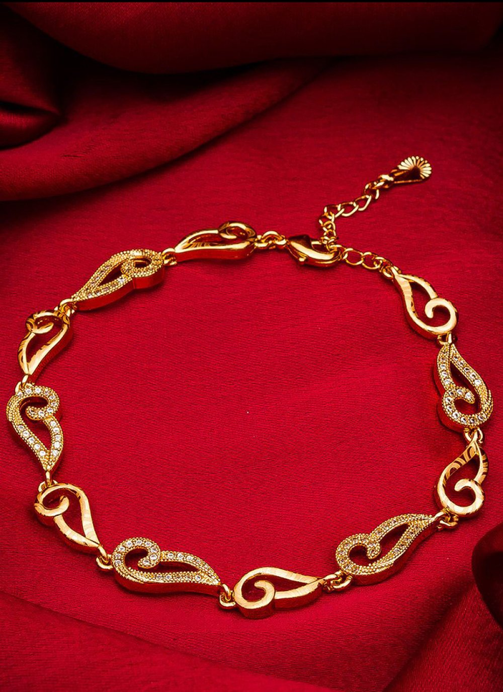 Bracelet Stone Work in Gold