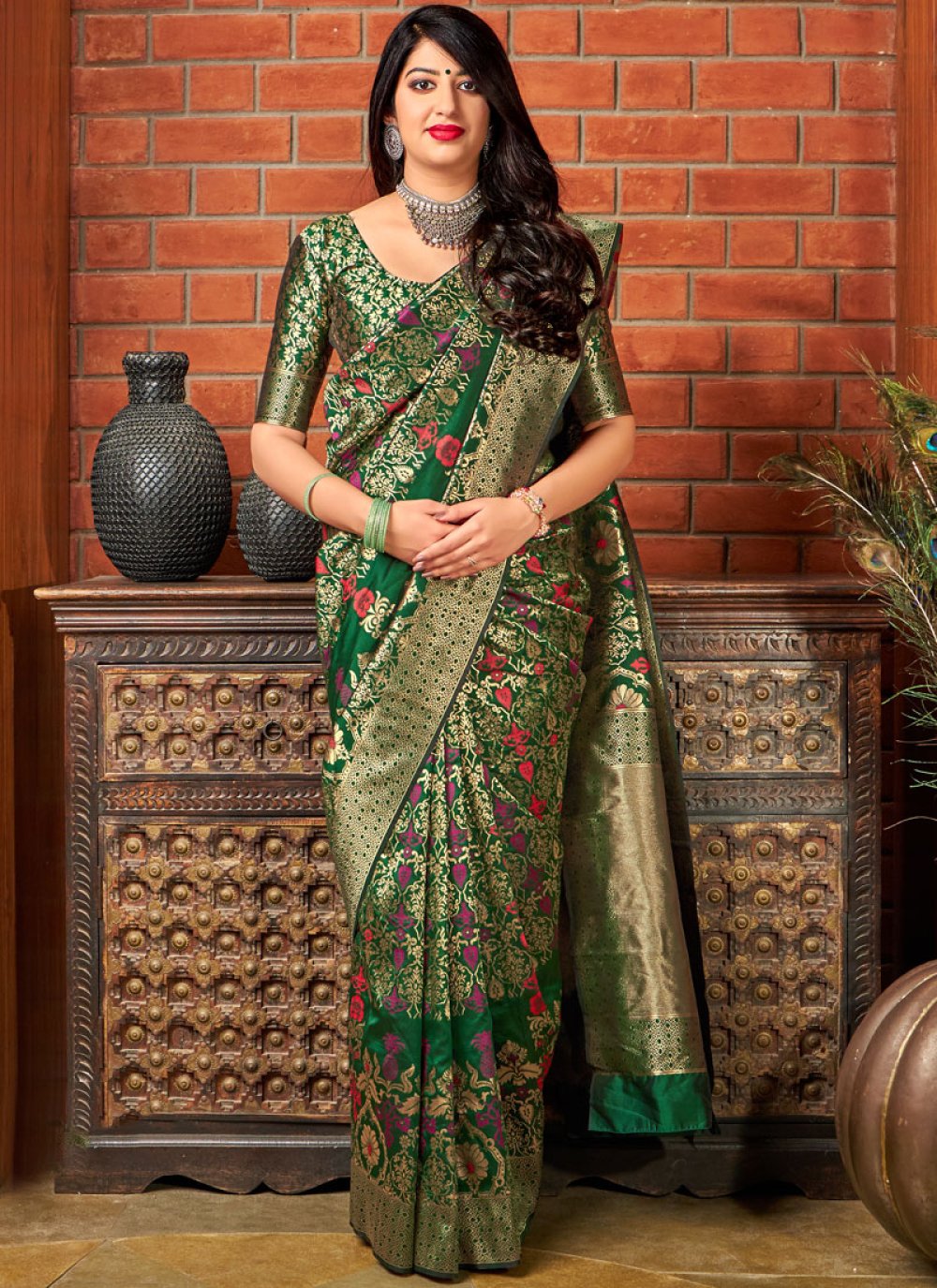 Antara- Dark Green Banarasi Silk Saree – Ivalinmabia