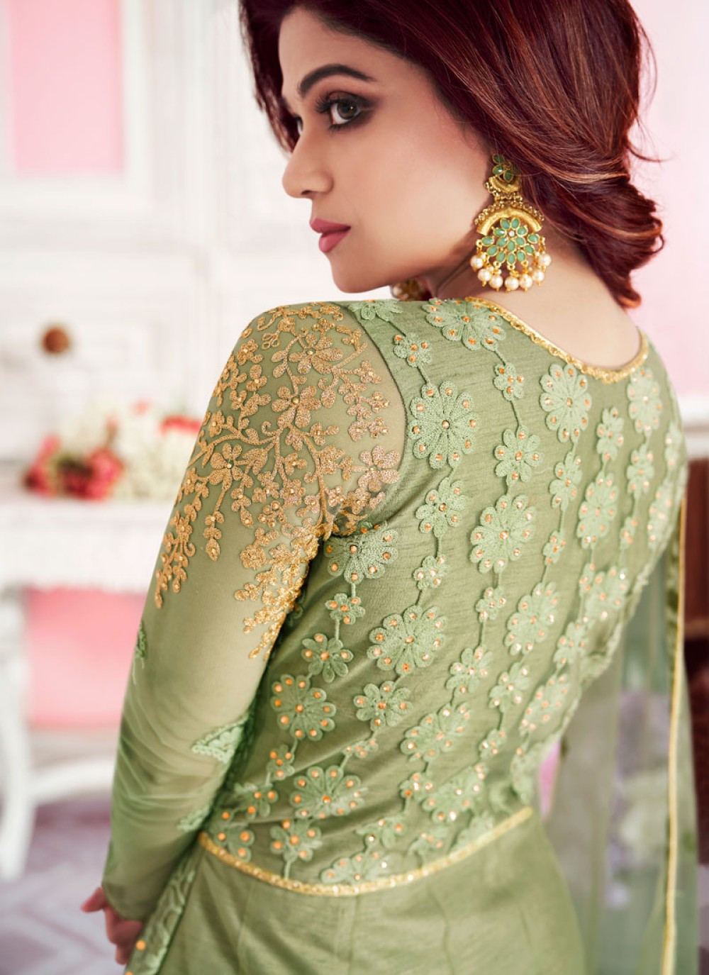green suit for mehndi function