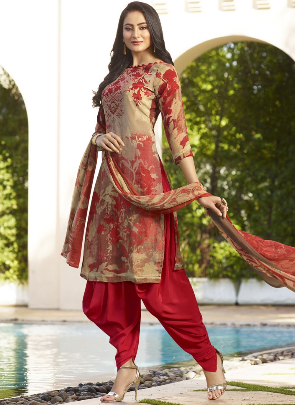 40+ All over Printed Punjabi suit design||Dailywear printed suit  design||Floral Print Punjabi Suit | Suit designs, Floral prints, Punjabi  suits