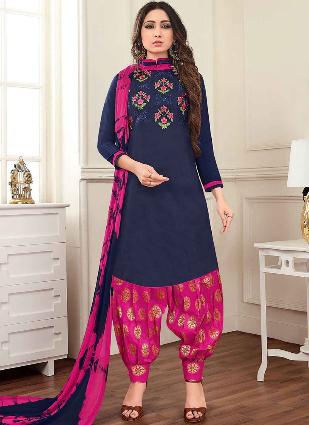 Amazon.com: Delisa Designer Wedding Partywear Silk Embroidered Salwar  Kameez Indian Dress Ready to Wear Salwar Suit Pakistani LTN (Blue,  X-SMALL-36) : Clothing, Shoes & Jewelry