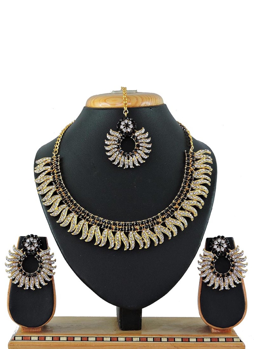 Buy Stone Work Necklace Set in Black 126420