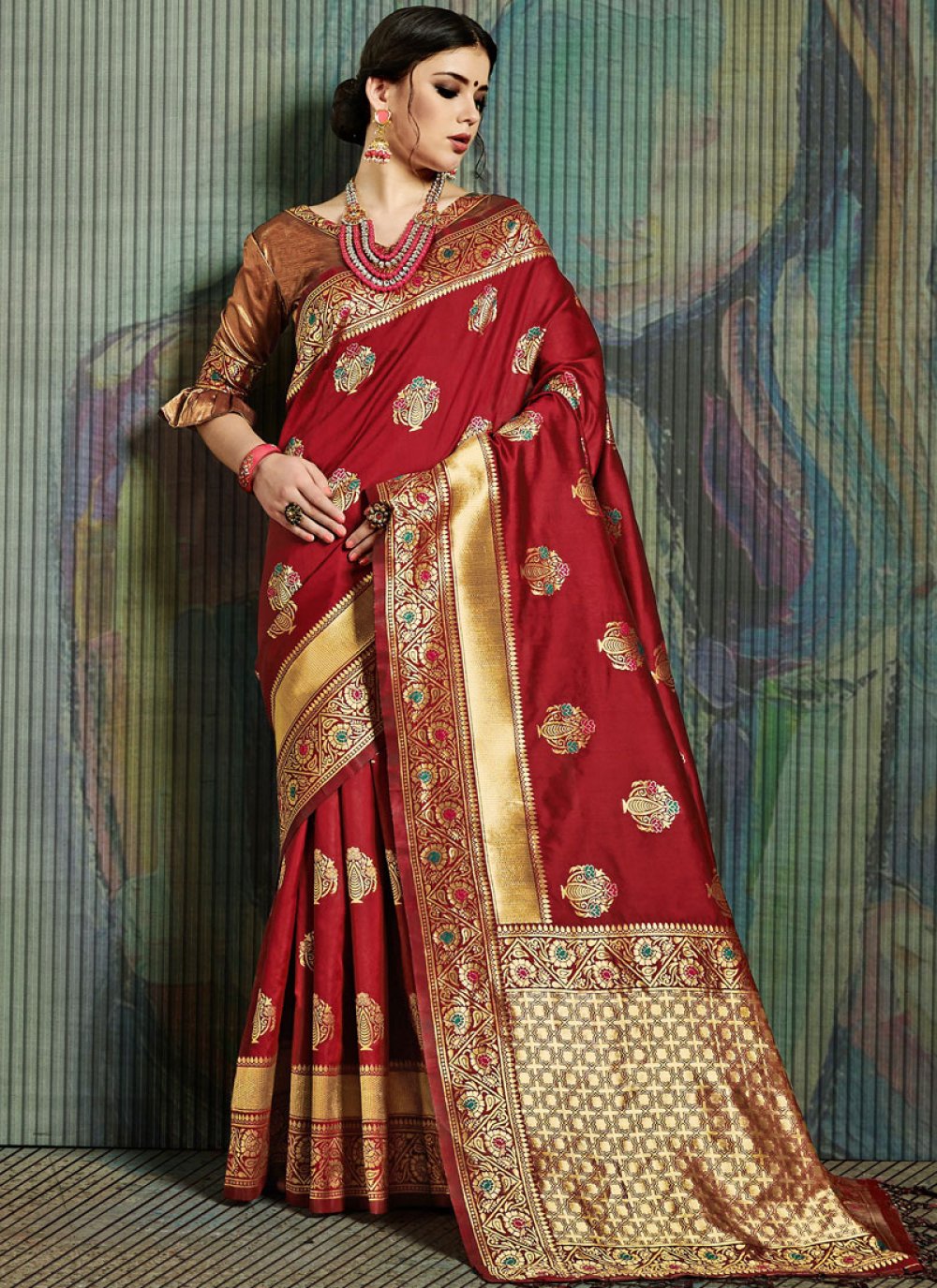 Weaving Traditional Designer Saree