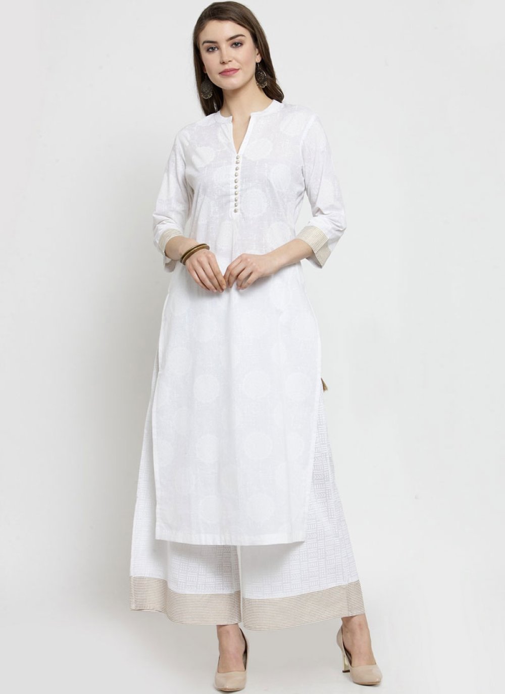 Akiso Palazzo Sets  Buy Akiso White Cotton Round Neck Knee Length Anarkali  Style Kurta With Palazzo Set of 2 Online  Nykaa Fashion