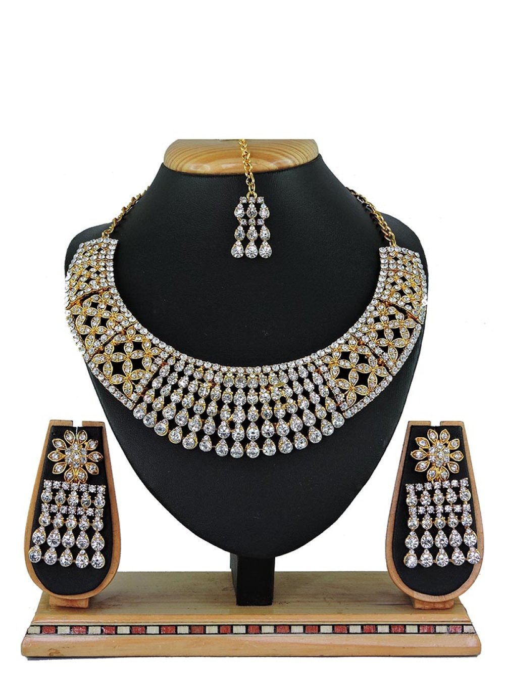 Buy White Reception Necklace Set Online 124405 Jewelry