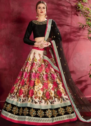 Cream And Red Wedding Wear KR.0505 Designer Lehenga Choli, 2.5 M at Rs 5795  in Surat