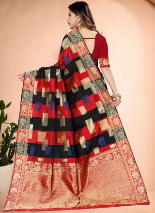Classic Saree Weaving Banarasi Silk in Red