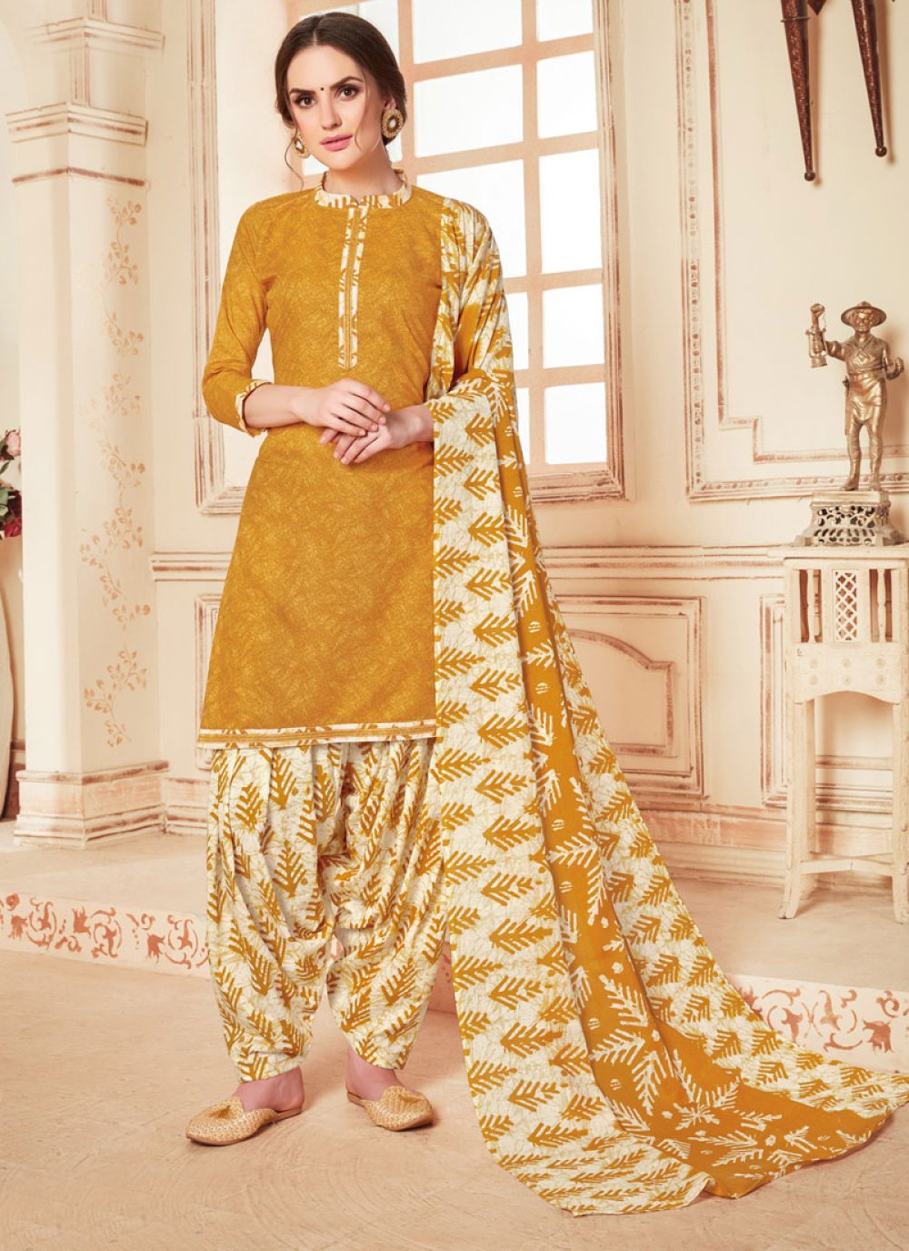Full Sleeves Satin Ladies Punjabi Suits, Feature : Anti-Wrinkle,  Comfortable, Pattern : Embroidered, Printed at Rs 500 / Set in Mumbai