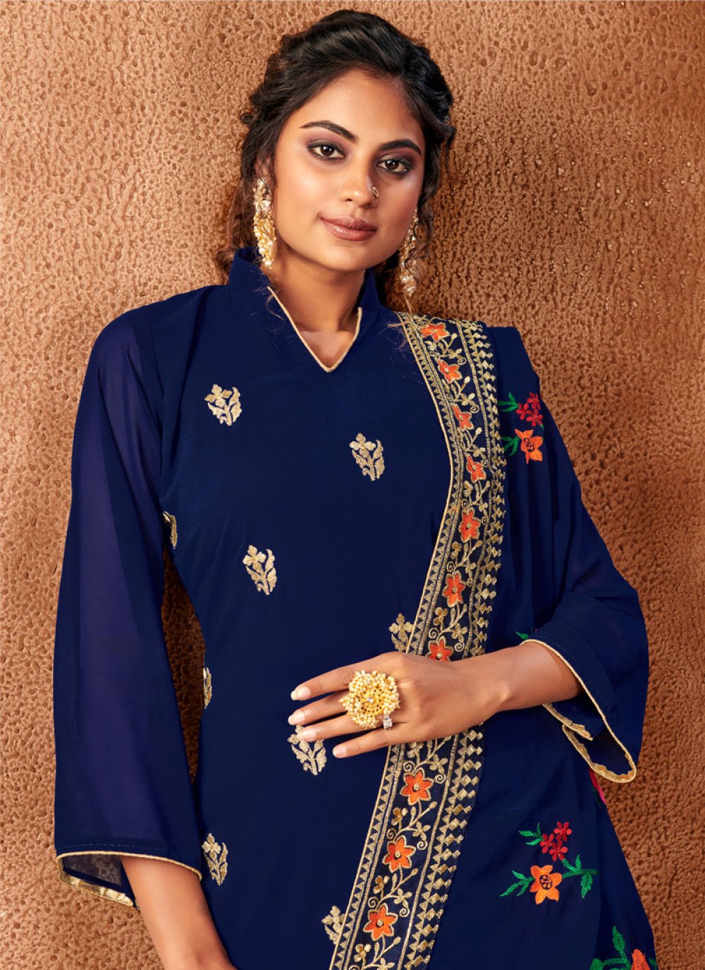 colour combination with navy blue salwar suit
