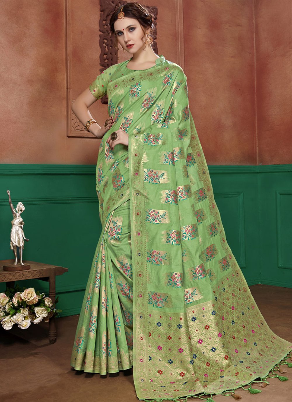 Shop Weaving Designer Traditional Saree Online : 145207