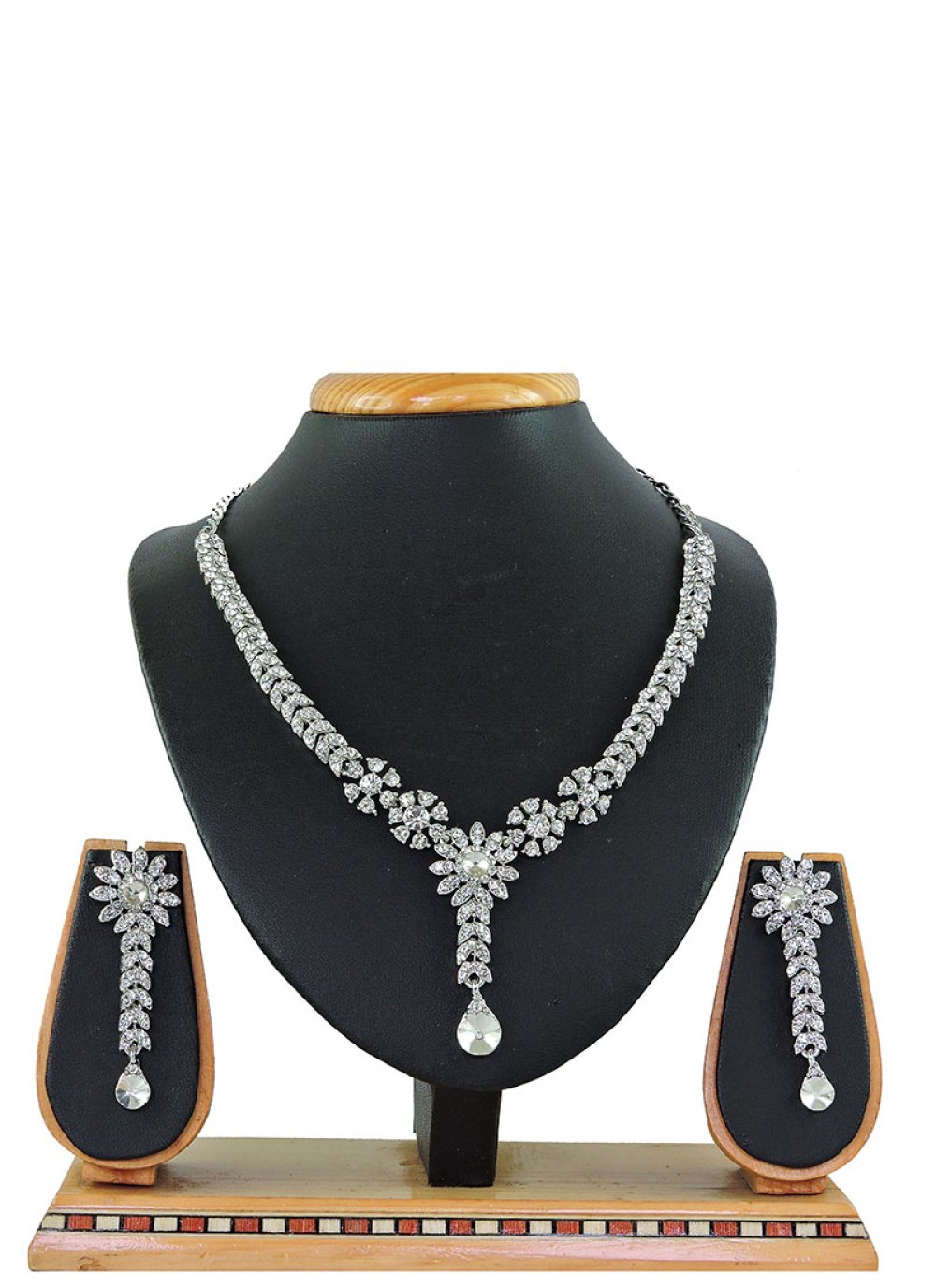 White stone necklace artificial top