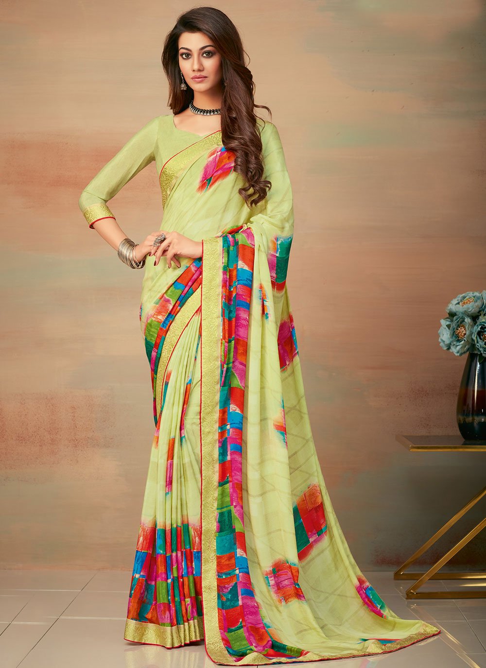 Abstract Print Faux Crepe Saree in Multi Colour