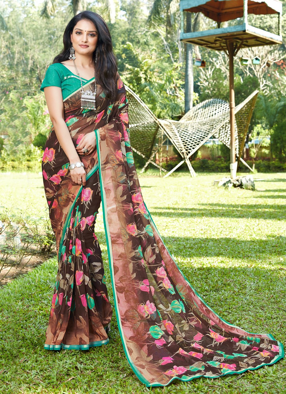 CLASSY COLOURE CHETNA SAREES GARDEN CHIFFON SAREES, With Blouse Piece at Rs  995 in Chennai