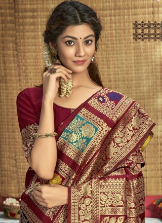 Art Silk Traditional Designer Saree in Maroon