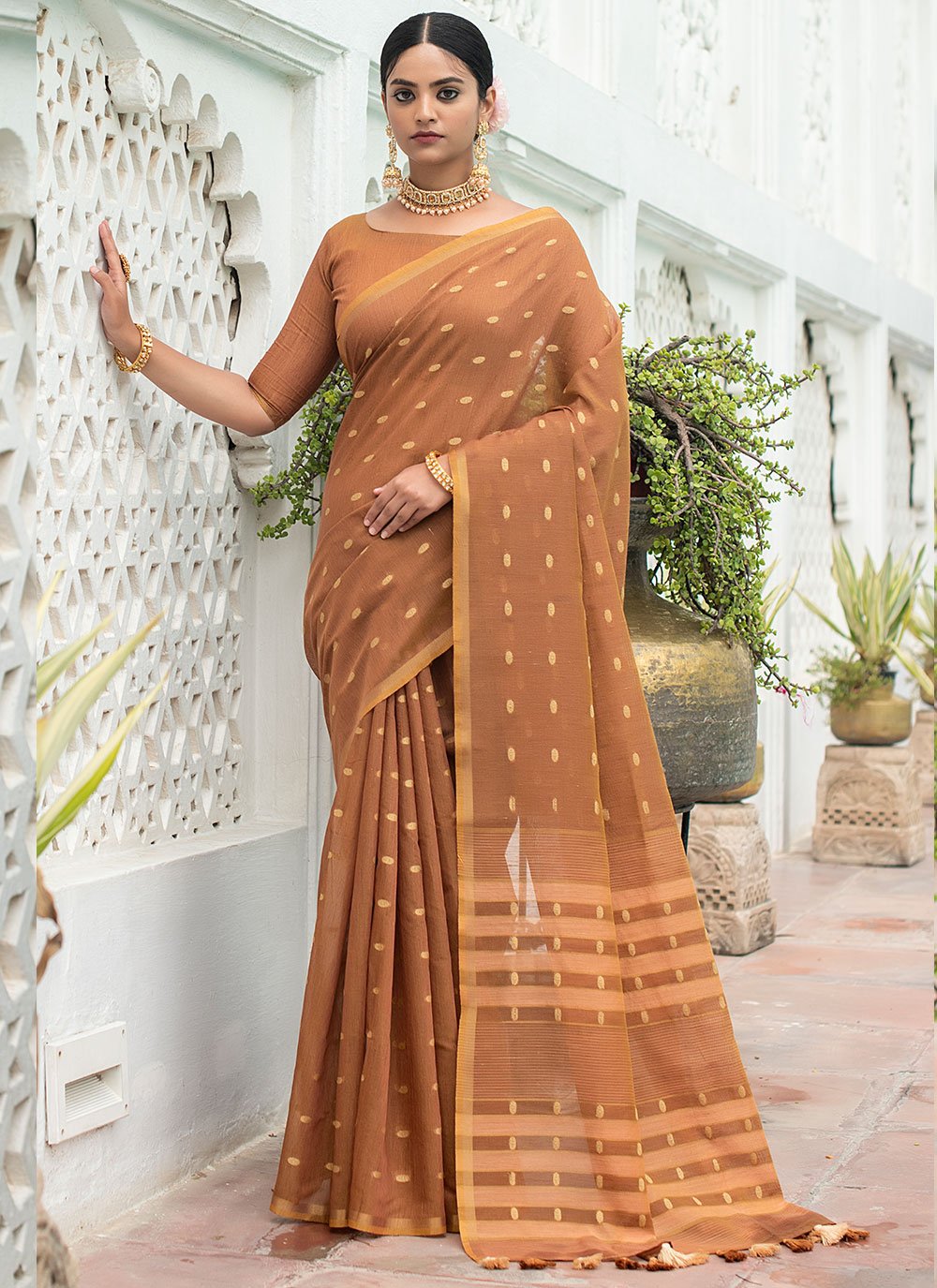 Buy Beige Cotton Silk Saree online-Karagiri