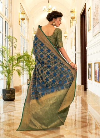 Designer Traditional Saree Weaving Silk in Blue