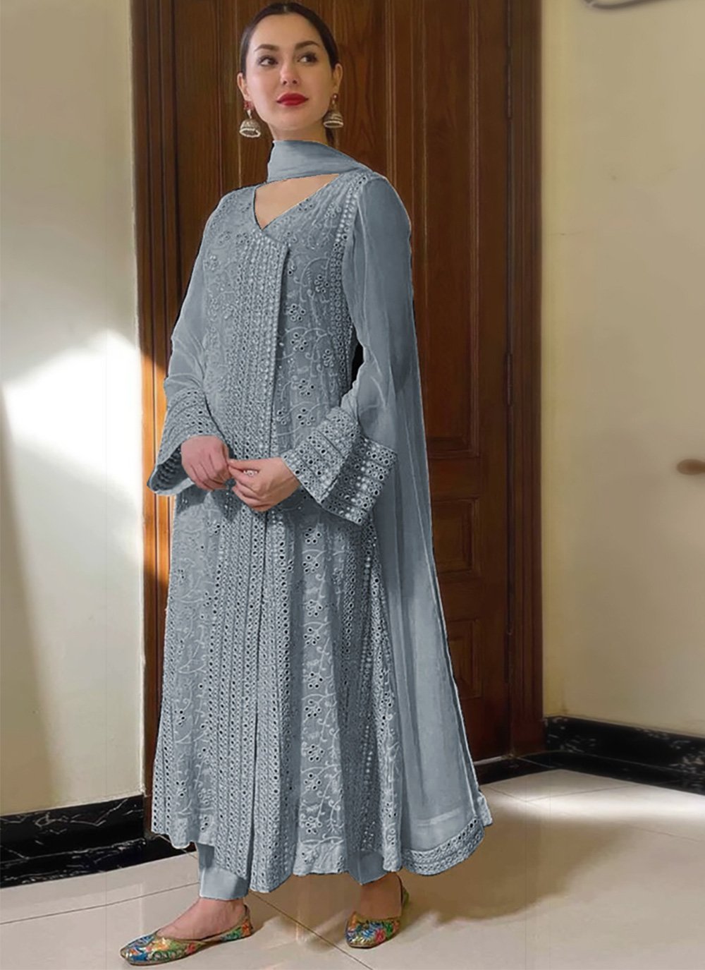 Georgette Embroidered Designer Grey & Pink Color Party Wear Indo Western  Dress at Rs 1499 in Surat