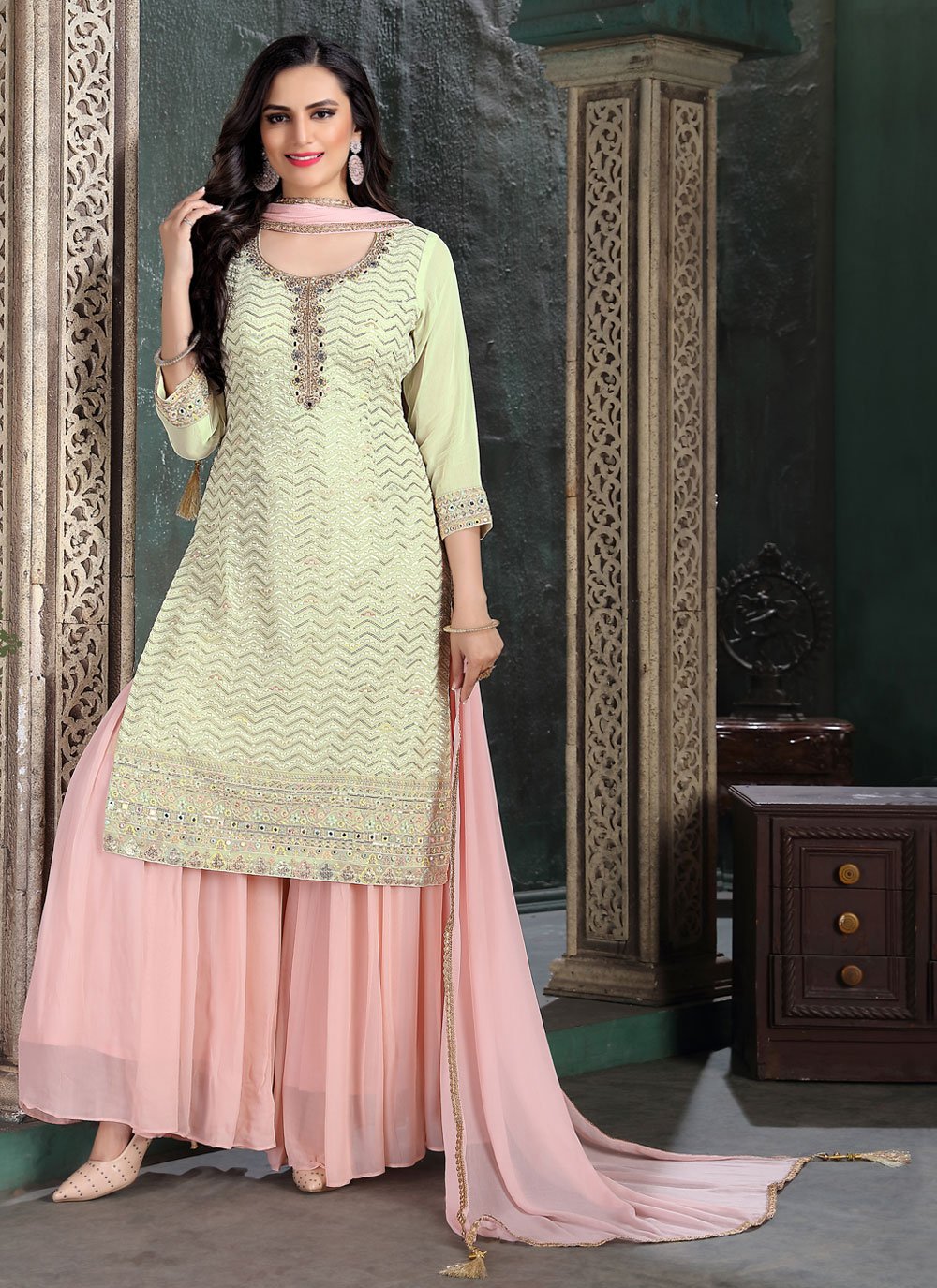 Buy Pakistani Salwar Kameez Online Paris