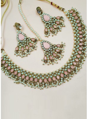Gold and Pink Party Necklace Set