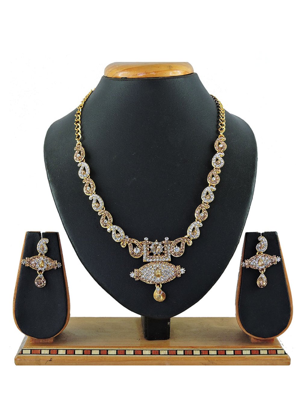 Gold and White Color Necklace Set