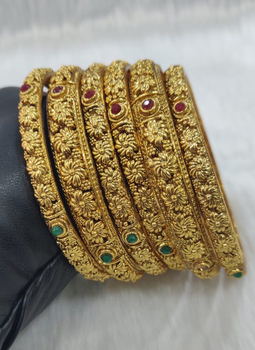 Bangles 2024 gold colour