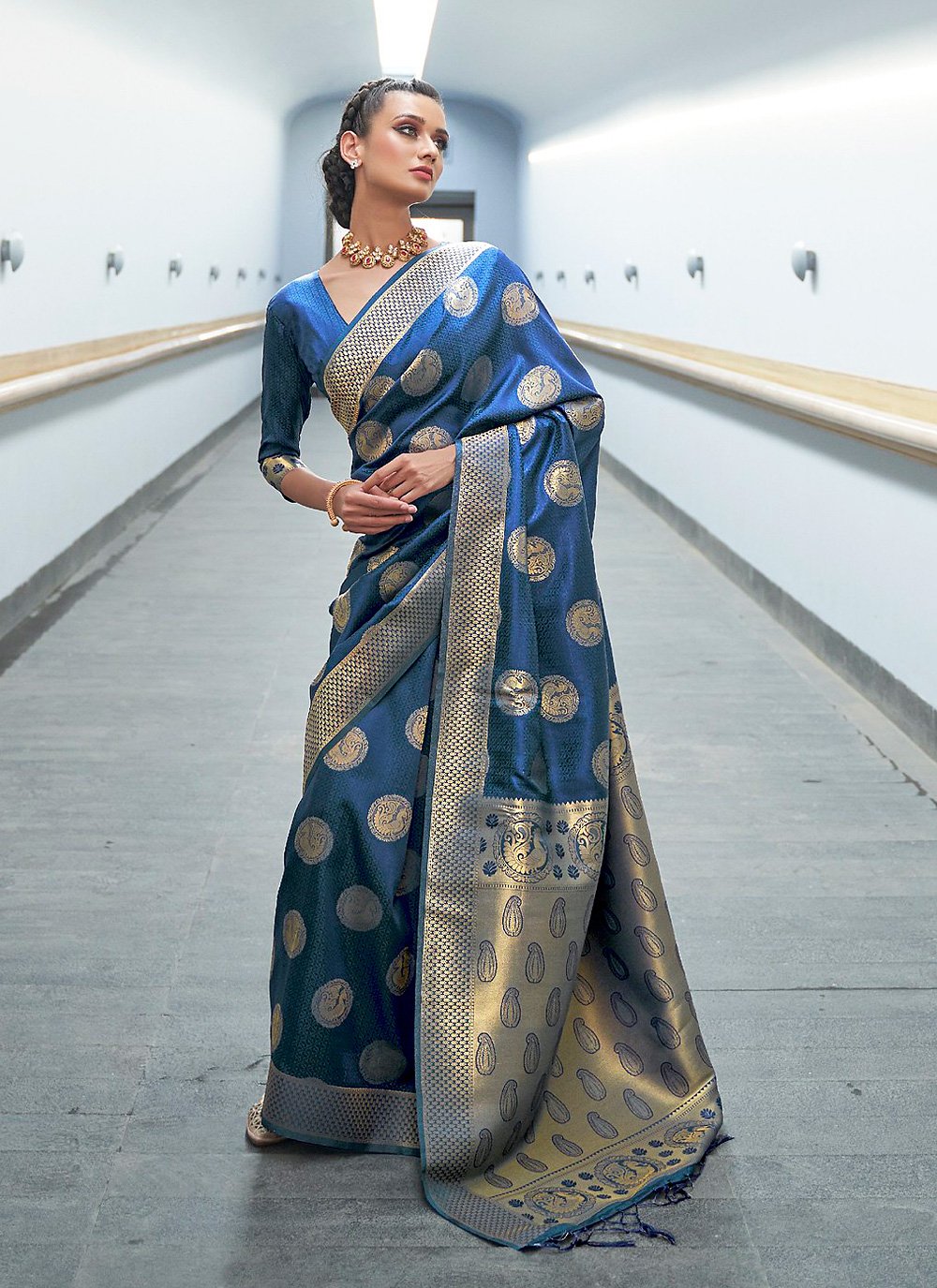Handloom silk Weaving Traditional Designer Saree in Blue