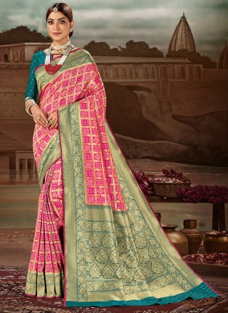 Magenta Weaving Banarasi Silk Traditional Designer Saree