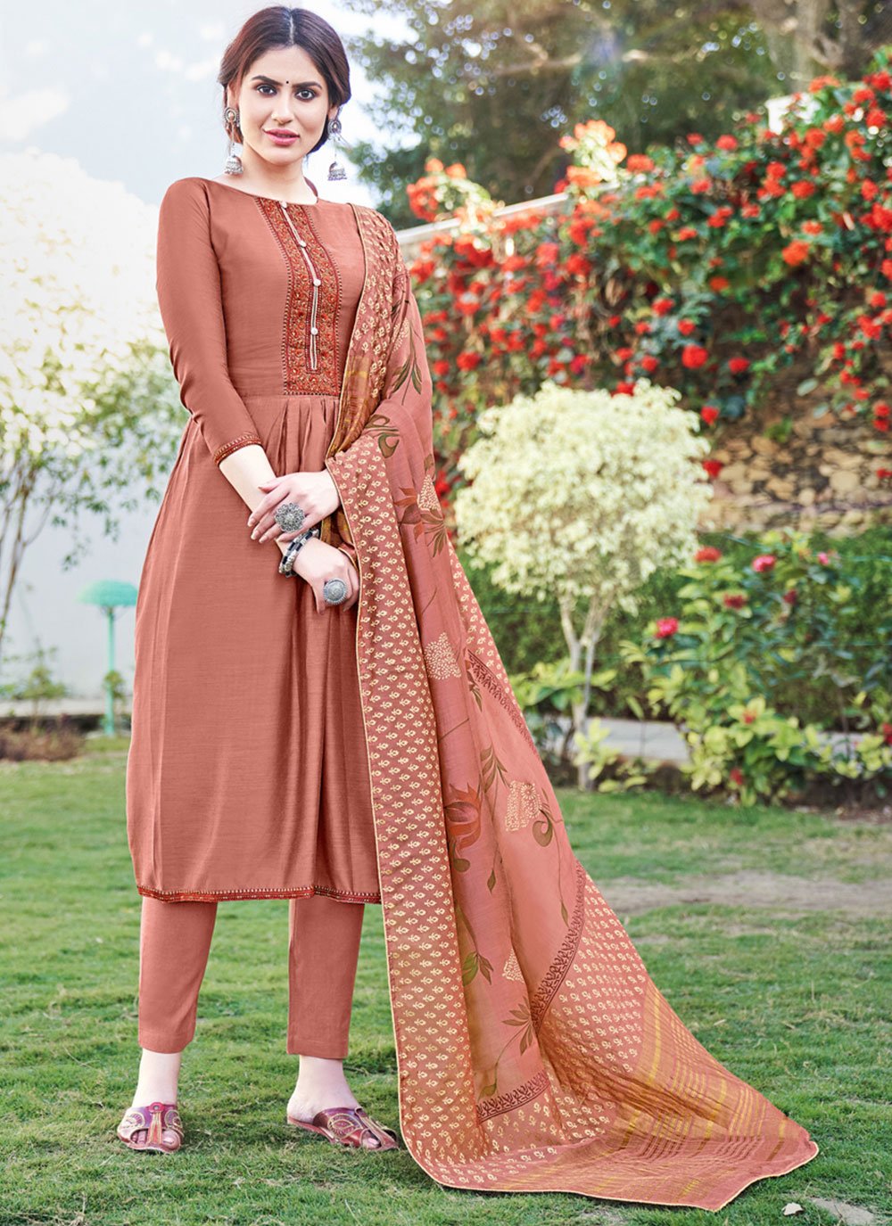 Stunning And Designer Silk Suit Design Ideas | Modern Plain Silk Suits  Design | Salwar suits simple, Dress indian style, Patiala suit designs